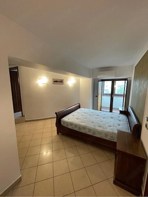 Decebal , centrala , 2 camere .  - imagine 10