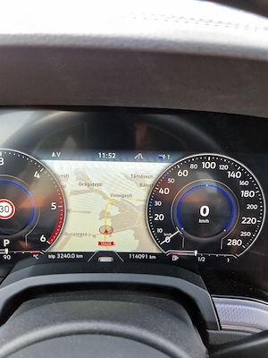 Vând Volkswagen Touareg R-Line 3.0 V6 TDI 4MOTION | 2021  Proprietar - imagine 4
