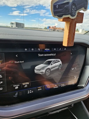 Vând Volkswagen Touareg R-Line 3.0 V6 TDI 4MOTION | 2021  Proprietar - imagine 8