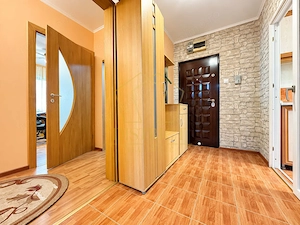 Apartament 3 camere | Etajul 1/4 | 68mp utili | decomandat | Girocului - imagine 10