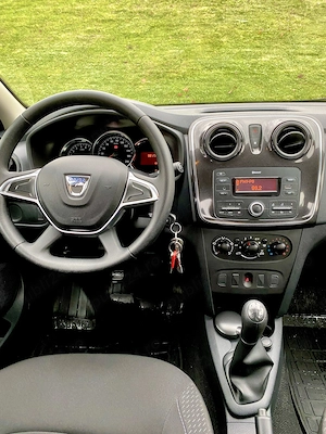 Vand Dacia Logan - impecabil -motor 0,9  39000 km - imagine 7