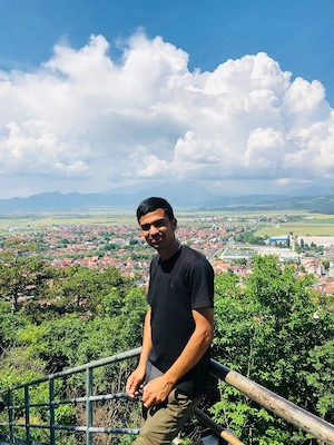 hi i am from nepal i need a job i want chang job 