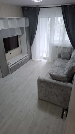 De închiriat apartament cu 2 camere semidecomandat - imagine 3