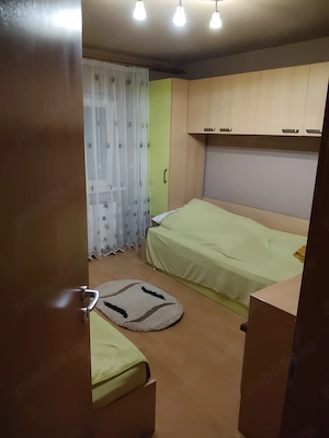 Închiriez apartament 3 camere zona Girocului-Plăvat II - imagine 6