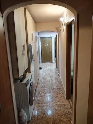 Închiriez apartament 3 camere zona Girocului-Plăvat II - imagine 5