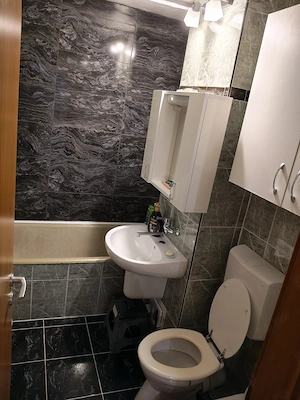 Închiriez apartament 3 camere zona Girocului-Plăvat II - imagine 4