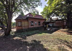 Vand casa solida ,la 25 de km de Arad, in Magyardombegyhaz, Ungaria - imagine 2
