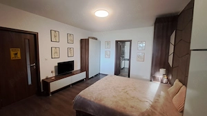 Proprietar,Apartament UNICAT-3 camere, 95 mp, Intrare privată ,Senzatie de locuit la casa - imagine 8
