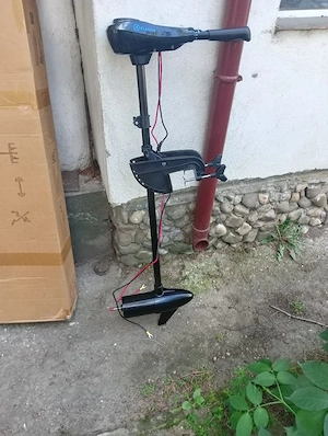 Motor electric barca