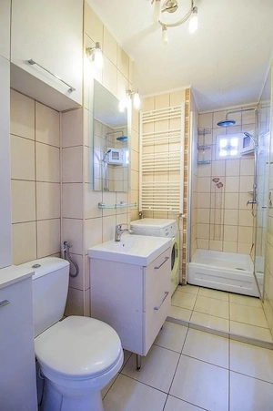 Închiriez apartament 2 camere, semidecomandat, etaj 4 4, complet mobilat și utilat Brasov, Astra. - imagine 5