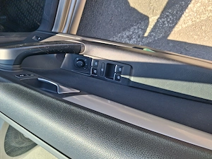 Schimb VW Passat B7 2014 cu Toyota Avensis-Corolla Hibrid 2016-2019 - imagine 7