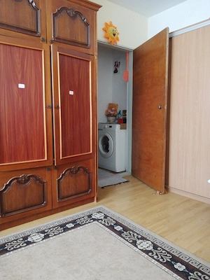 Proprietar Vând apartament 2 camere  doar pentru persoane, exclus agenții  - imagine 3