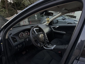Vand Volvo XC60 2.4 Diesel - imagine 8