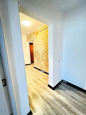 Apartament Decomandat,Confort 1 situat in Tecuci pe Str. 7 Noiembrie - imagine 10