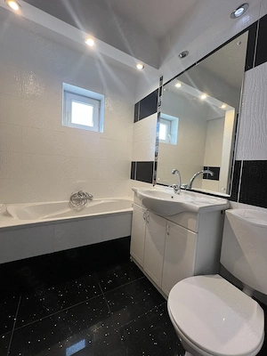 inchiriez apartament  4 camere , 2 bai -str. Aurel Vlaicu ,  - imagine 7