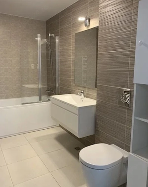  apartament decomandat cu 2 camere in PITESTI chirie