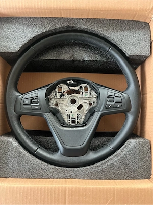 volan BMW X1 2020 - imagine 3
