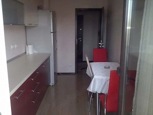 Ofer inchiriere apartament - imagine 8