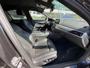 BMW Seria 5 BMW Seria 5 520d xDrive M-Sport - imagine 6