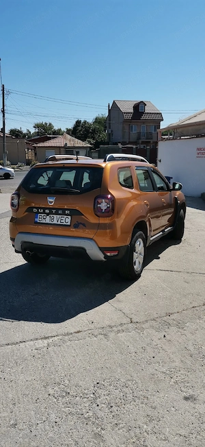 Ia Dacia Daster