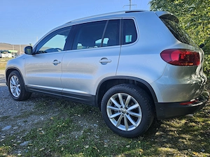 Volkswagen Tiguan 2.0 TDI DPF BlueMotion Technology Lounge Sport & Style - imagine 3