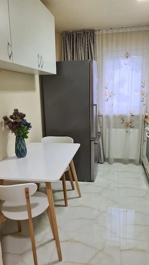 inchiriez apartament cu 2 camere in Manastur