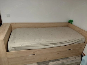 Se vând 2 paturi cu lungimea de 2,24 și lățime 1,10 aproximativ 