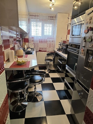 vând apartament - imagine 4