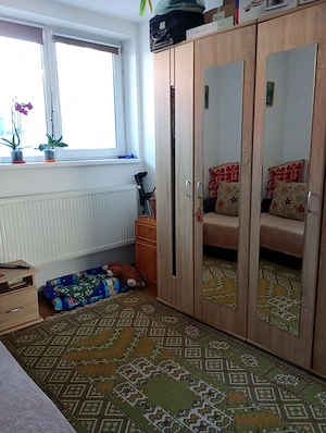 De vânzare - apartament cu 3 camere și curte - imagine 7