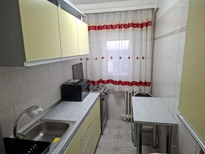 Inchiriez apartament 2 camere Sector 4 - imagine 5