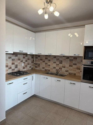 Persoana fizica dau in chirie apartament 65 MP in Floresti langa reprezentanta BMW 