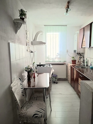 Vand apartament 3 camere  - imagine 7