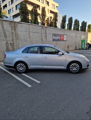 Vand Volkswagen jett Comfortline 1.9 tdi an fab 2008 - imagine 6