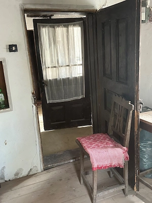 Casă bătrânească + teren 2.550 mp în satul Poboru, Olt   Acte la zi - imagine 6
