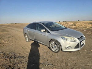 Vand Ford Focus Sedan 1.6 Titanium 2011 - imagine 4