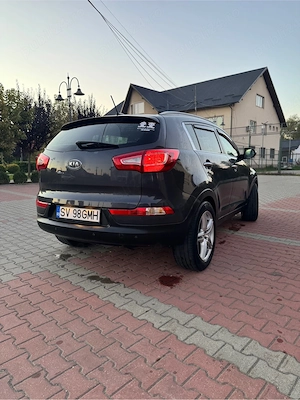 Kia Sportage 2.0 CRDi 136cp - imagine 8