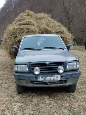 Vând Mazda B2500, an de fabricație 1996, cu tracțiune 4x4.