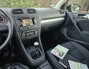 VW Golf 6 1.4 TSI Xenon Senzori Parcare Încălzire Scaune Parkassist Pilot Automat  - imagine 6