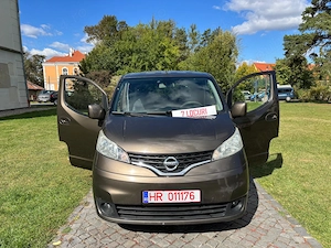 Nissan NV-Anul Fab-2017 7 Locuri - imagine 4