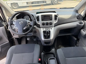 Nissan NV-Anul Fab-2017 7 Locuri - imagine 8