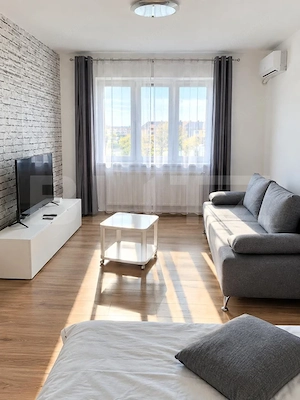 Apartament 41mp. - central, etaj 2.