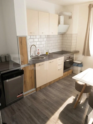 Apartament 41mp. - central, etaj 2. - imagine 3