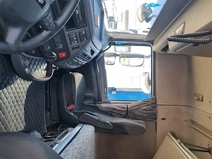 Vand 4 unități DAF XF460 și XF480 - imagine 4