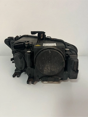 Far dreapta audi a4 B8.5 xenon led - imagine 3