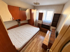 Vand apartament 3 camere decomandat comfort 1, etaj 8 din 10, in Ploiesti, Bulevardul Bucuresti.  - imagine 2
