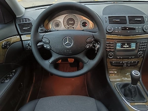 Mercedes E200 Kompressor. - imagine 8