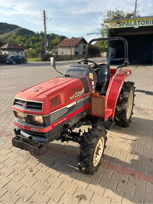 vând sau schimb cu mașină