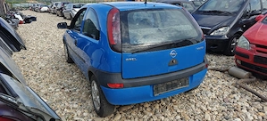 Dezmembrez Opel CORSA C  - imagine 3
