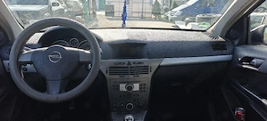 Dezmembrez Opel Astra H Variant - imagine 5