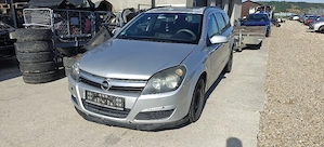 Dezmembrez Opel Astra H Variant